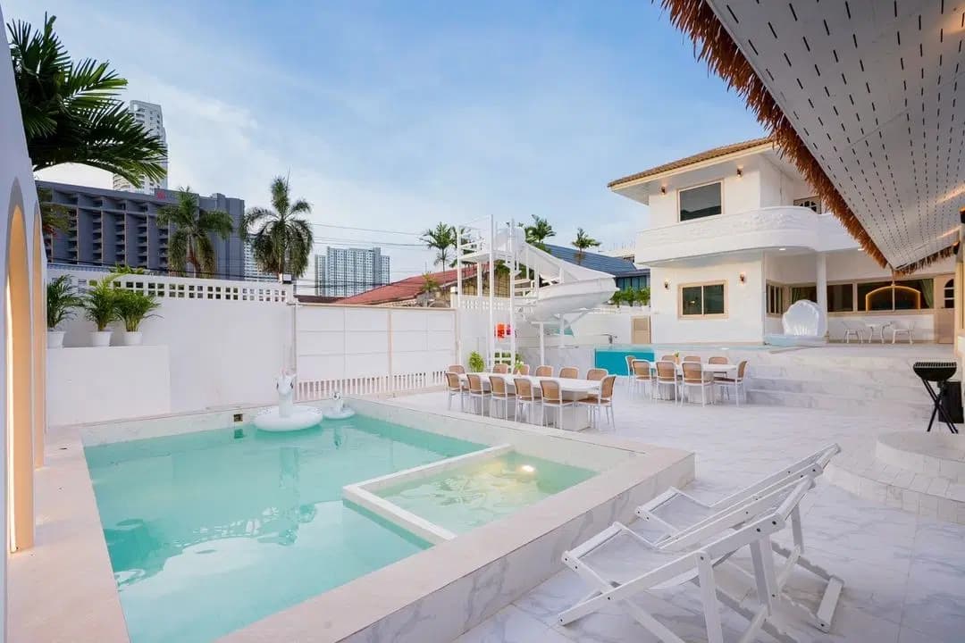 MY COZY BEACH Pool Villa Pattaya